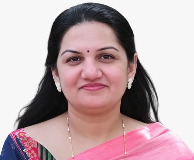 Dr. Jayashree Jagdale