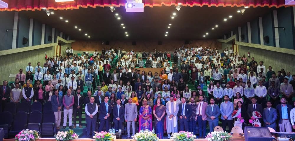Ambassador-visit-pic-2