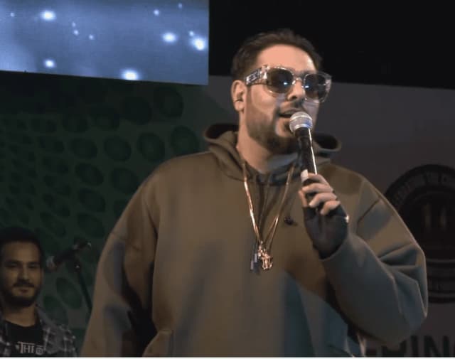 Indira-University-Event-Celebrity-5