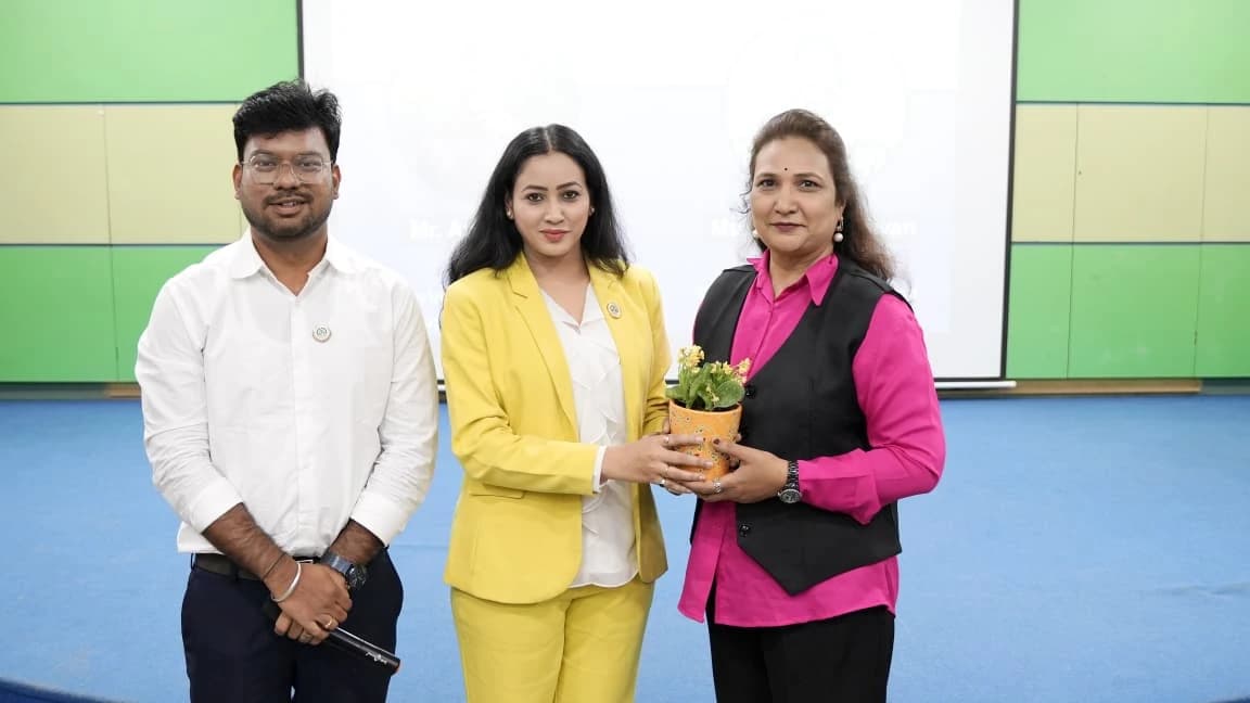 SOLA-guest-lecture-Pratima-Anish-2