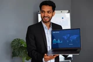 Why an MBA in Financial Management is the Smartest Move in 2025?